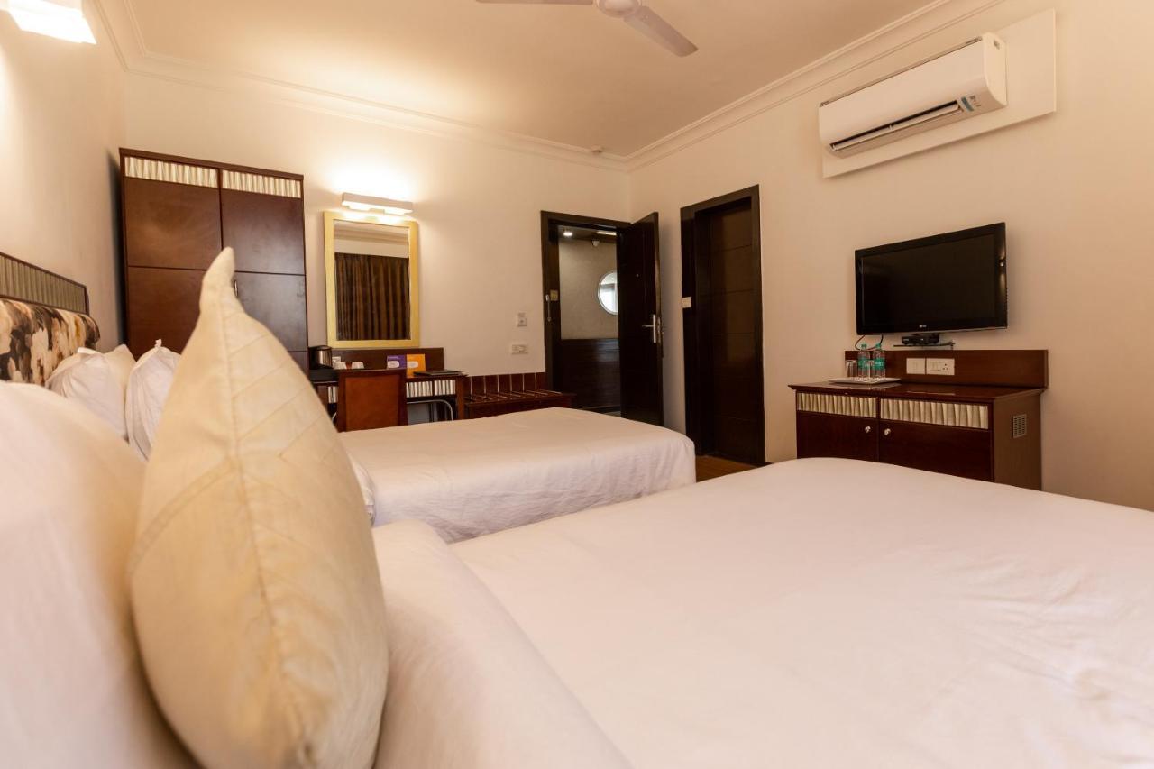 3 บาย โอโย นามี เรซิเดนซี อามีดาบัด Hotel อาเมดาบัด ภายนอก รูปภาพ