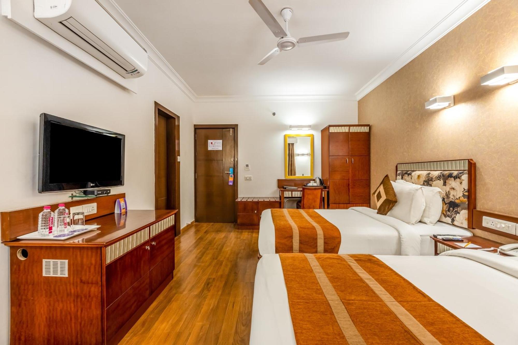 3 บาย โอโย นามี เรซิเดนซี อามีดาบัด Hotel อาเมดาบัด ภายนอก รูปภาพ
