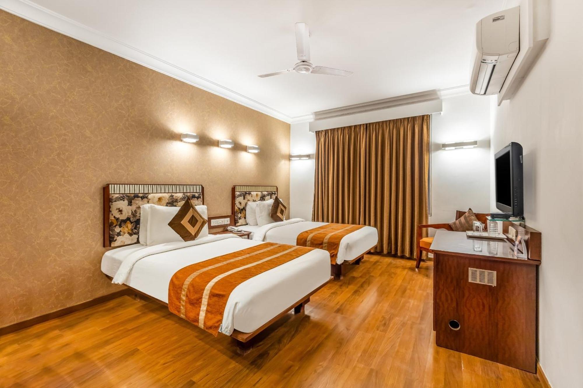 3 บาย โอโย นามี เรซิเดนซี อามีดาบัด Hotel อาเมดาบัด ภายนอก รูปภาพ