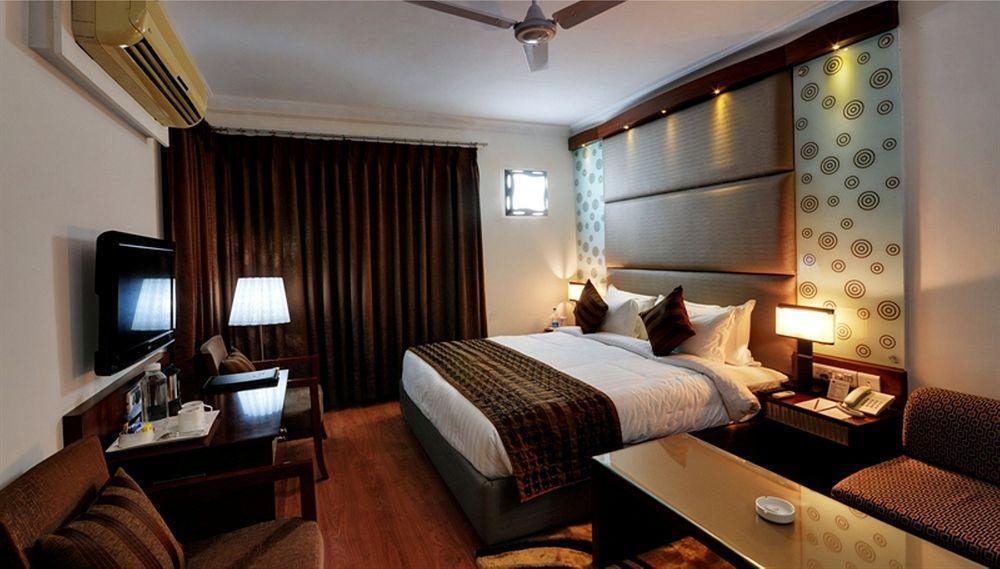 3 บาย โอโย นามี เรซิเดนซี อามีดาบัด Hotel อาเมดาบัด ภายนอก รูปภาพ