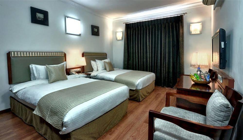 3 บาย โอโย นามี เรซิเดนซี อามีดาบัด Hotel อาเมดาบัด ภายนอก รูปภาพ